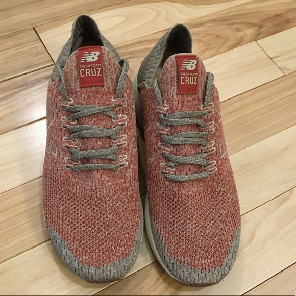 الشعر طوق التجارة new balance cruz sock 